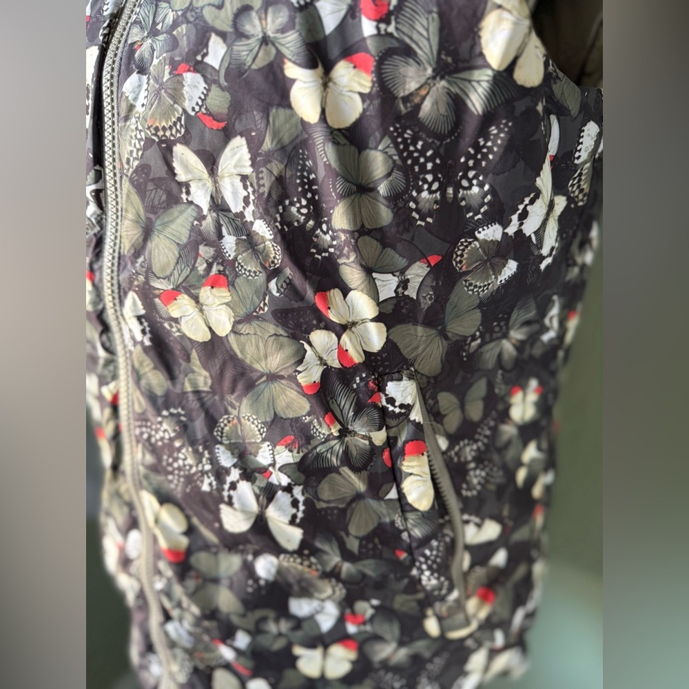 Lululemon Reversible Vest - Picture 4 of 15